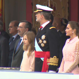 La reina deslumbra con su vestido el Día de la Fiesta Nacional
