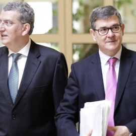 Los consejeros de Sanidad y de Presidencia, Sebastián Celaya y Vicente Guillén. / ARAGÓN HOY