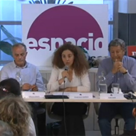 Marina Albiol, Carlos Ugarte, Itziar Ruiz-Giménez, Sami Naïr y Estrella Galán, durante el debate organizado por Espacio Público.