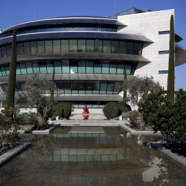 Uno de los edificios de la sede corporativa del Banco Santander, en la localidad madrileña de  Boadilla del Monte. REUTERS/Juan Medina