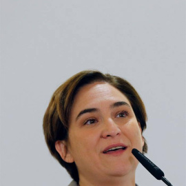 Ada Colau durante su intervención en el desayuno informativ. / EFE