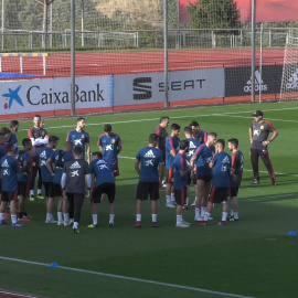 La selección española se entrena para jugar contra Inglaterra