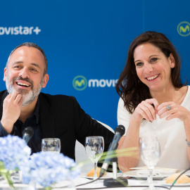 Javier Gutiérrez y Malena Alterio en la presentación de la serie 'Vergüenza'. /MOVISTAR +