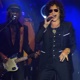 Bunbury cierra el festival 'Gigante' de Guadalajara