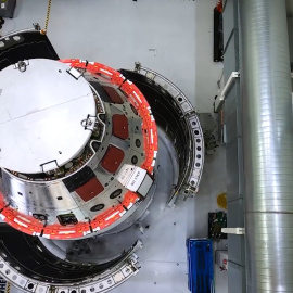 Nueva imagen de la nave Orion para Artemisa 1 con paneles de carenado