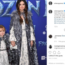 Selena Gomez acude a la premiere de Frozen 2 con su hermana