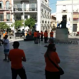 Hosteleros se concentran en Badajoz por restricciones en el sector