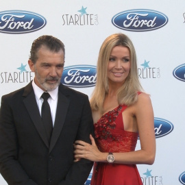 Antonio Banderas descarta su boda con Nicole Kimpel
