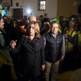 Susana Díaz en su visita este domingo a las zonas afectadas por el temporal en Cádiz y Málaga / EFE