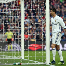 Cristiano, durante el partido ante el Barcelona. EFE/Toni Albir