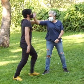 Vivas Nos Queremos | Manual de Autodefensa, Capítulo 7: golpea su nariz