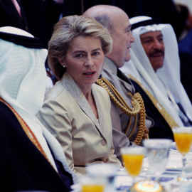 La ministra de Defensa alemana Ursula von der Leyen, en Bahrein, esta semana. REUTERS/Hamad I Mohammed
