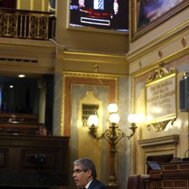 El portavoz del PDECat en el Congreso, Francesc Homs, durante su intervención enel Pleno del Congreso. EFE/Paco Campos