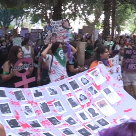 Perú y Bolivia sienten la marea púrpura en el 8M