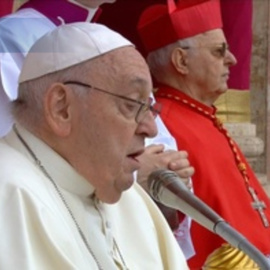 El papa alerta sobre los "vientos de la guerra" sobre Europa y el Mediterráneo