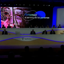Álvarez-Pallete entiende el "interés" de los inversores en Telefónica tras su "cambio profundo"