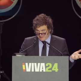 Milei llama "corrupta" a la esposa del jefe del Gobierno de España, Pedro Sánchez