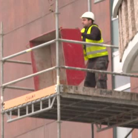 El Consejo de Ministros pone hoy fin al despido automático por incapacidad permanente