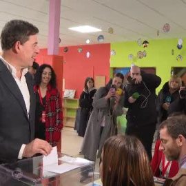 Los políticos gallegos animan a la participación y confían en unos buenos resultados