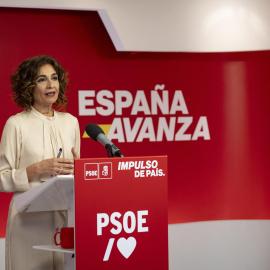 Montero tacha de incomprensible la actitud de Page y carga contra sus declaraciones: "Uno tiene que saber cuál es la camiseta que lleva"