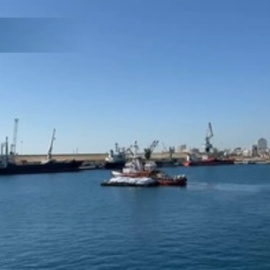 Zarpa de Chipre el barco español con ayuda humanitaria para Gaza