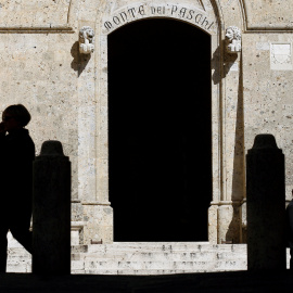 Entrada principal de la sede del banco  Monte dei Paschi, en Siena. REUTERS/Max Rossi