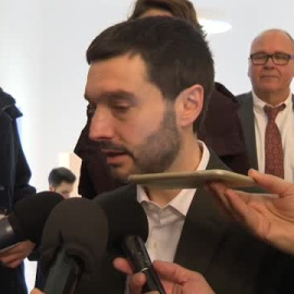 Bustinduy pide que se investigue "hasta las últimas consecuencias" las escuchas a Aragonés