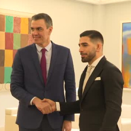 Sánchez recibe a Topuria y le promete su DNI español