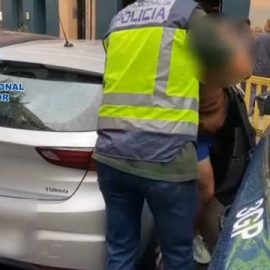 Detenido in fraganti un estafador de 24 años en una calle de Madrid