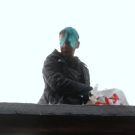  Marina DeBris transforma la basura en arte