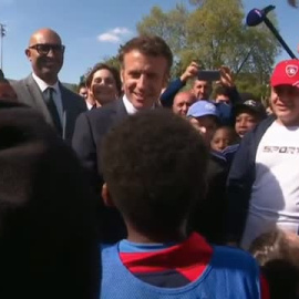 Macron mantiene su primer encuentro con Meloni