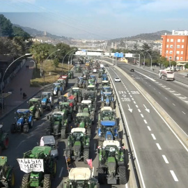 Los tractores de la marcha agrícola entran a Barcelona por la Meridiana