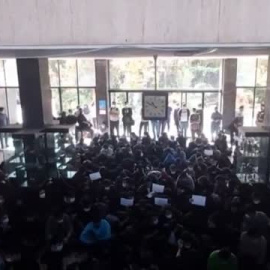 Continúan las protestas en Irán 40 días después de la muerte de Mahsa Amini