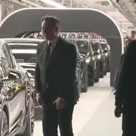 El hombre más rico del mundo, Elon Musk, se hace con Twitter