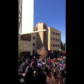 Las protestas contra el régimen iraní continúan con acciones en la universidad