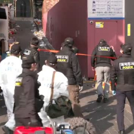 Empiezan las investigaciones de la avalancha mortal en Seúl