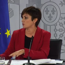 El Gobierno acusa a Feijóo de tener que "pedir permiso" incluso para cumplir la Constitución