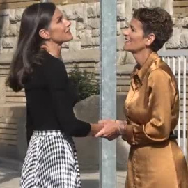 La Reina Letizia vuelve a sorprender con su estilismo