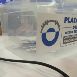 Los pequeños transportistas votan este fin de semana si van a un paro nacional indefinido