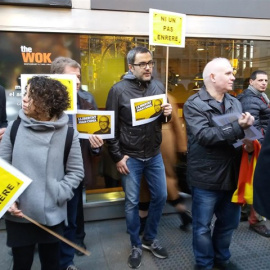 Representantes de la CUP y ERC muestran en la Audiencia Nacional su apoyo al concejal de Vic detenido. /EUROPA PRESS