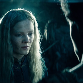 Freya Allan y Anya Chalotra presentan 'The Witcher'