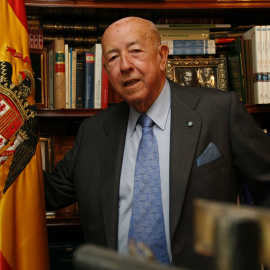 Sevilla retira su Medalla de Oro al último ministro de Franco