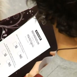 ¿Monarquía o república? Los estudiantes de la Universidad Autónoma de Madrid quieren decidir su futuro