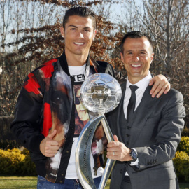 Jorge Mendes junto a Cristiano Ronaldo.