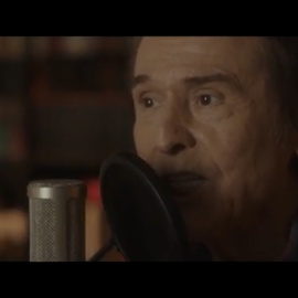 Raphael vuelve "con más ganas que nunca" al más puro estilo 6.0