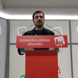 El coordinador federal de Izquierda Unida, Alberto Garzón, durante la rueda de prensa que ha ofrecido en la sede de la formación. EFE/Ana Márquez
