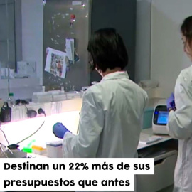 La inversión en ciencia 'pega el estirón' en España, aunque lo hace mal y tarde