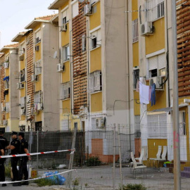 Imagen de archivo de una calle de la urbanización conocida como "las 3.000 viviendas", donde se han producido los hechos. EFE