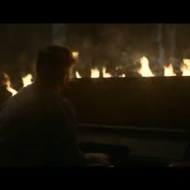 Pablo López estrena su videoclip más intimo con 'La niña de la linterna'