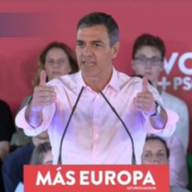 Sánchez ve al PP "desesperado" por plantear una moción de censura con Abascal y Puigdemont